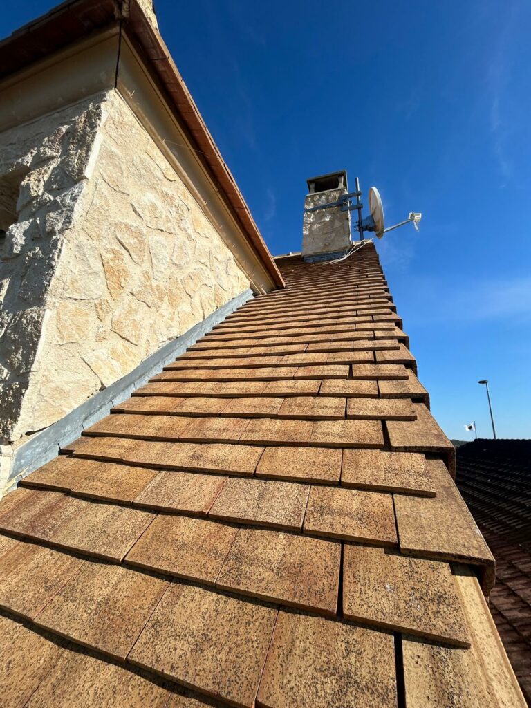 Roof window installation work